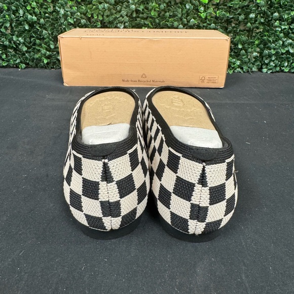 Vivaia Square-Toe V-Cut Flats (Margot 2.0) - W8.5 - Picture 5 of 10